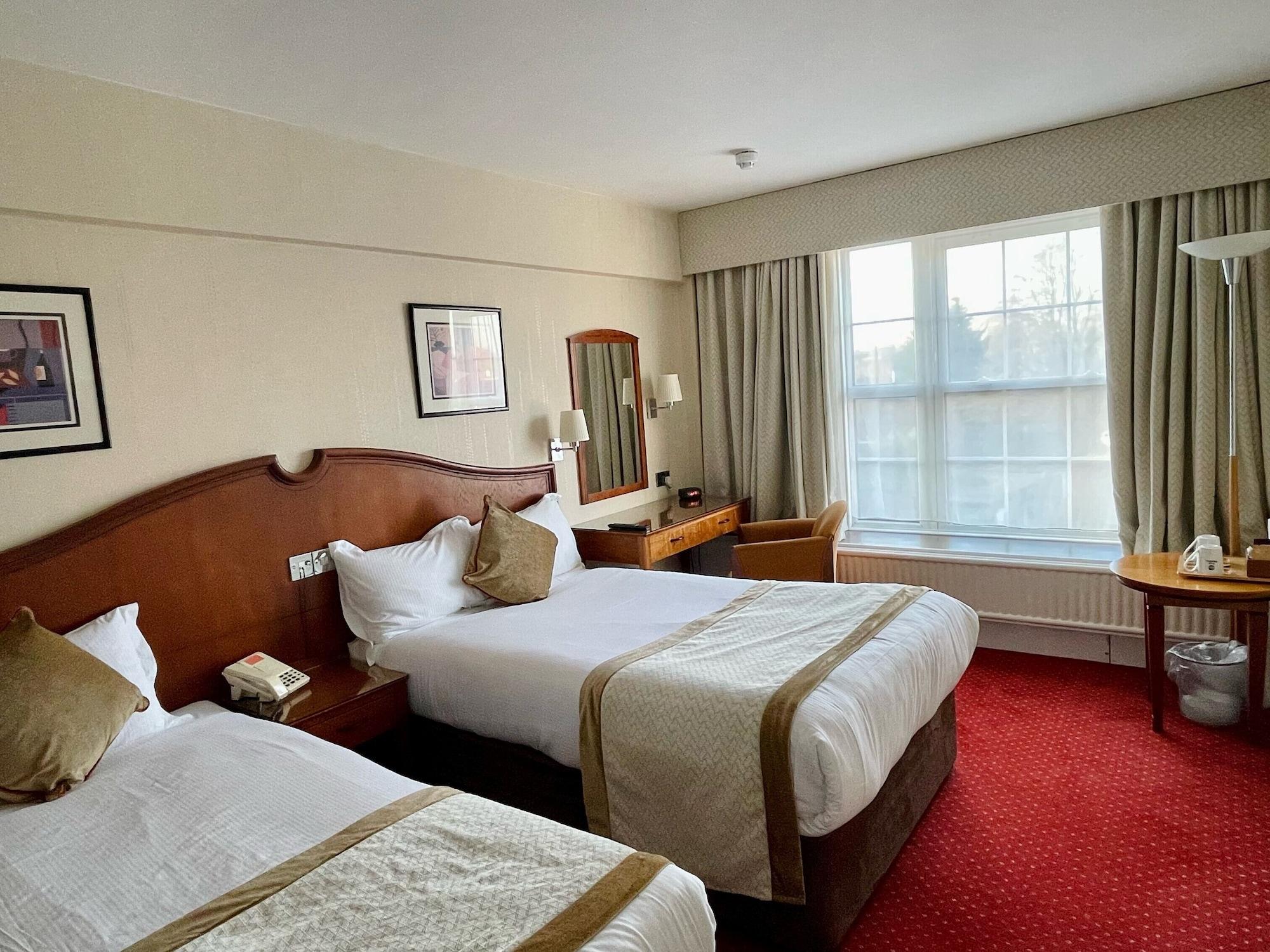 Best Western Homestead Court Hotel เวลลินการ์เดนซิตี ภายนอก รูปภาพ