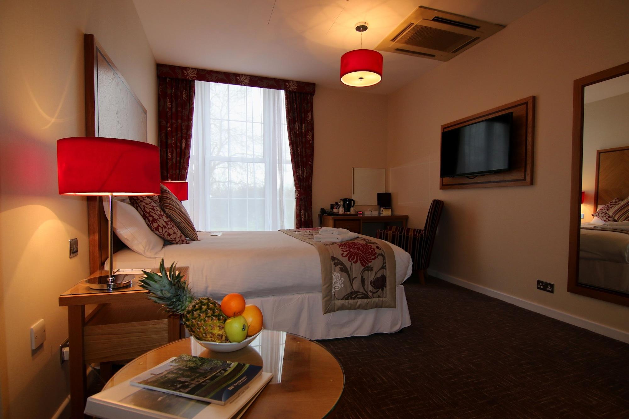 Best Western Homestead Court Hotel เวลลินการ์เดนซิตี ภายนอก รูปภาพ