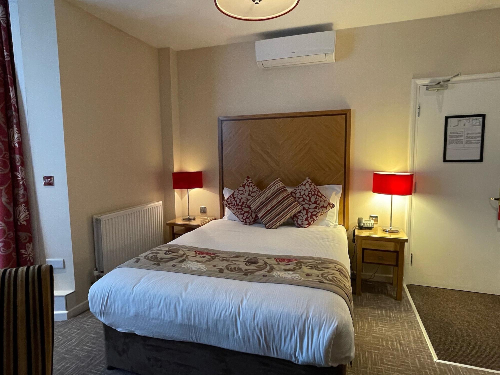 Best Western Homestead Court Hotel เวลลินการ์เดนซิตี ภายนอก รูปภาพ