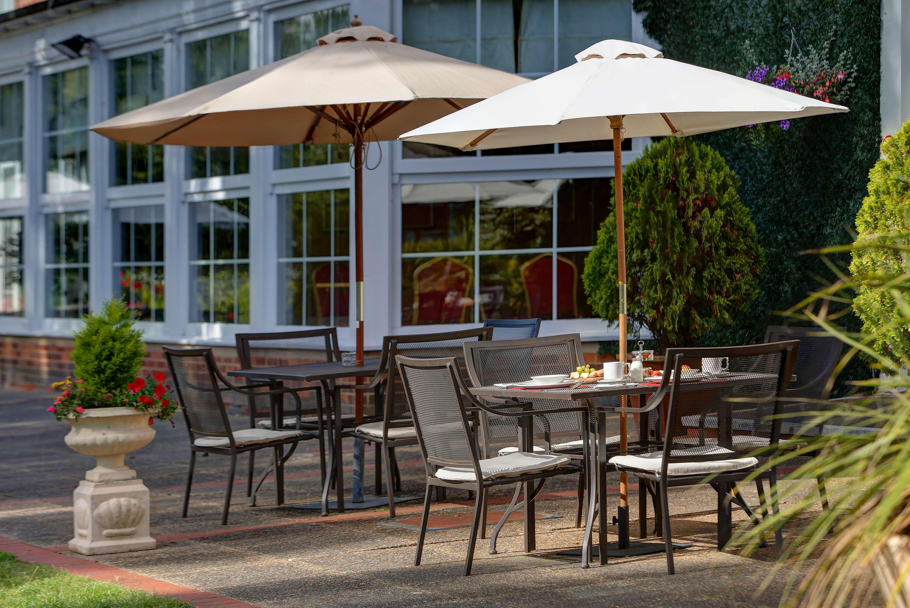 Best Western Homestead Court Hotel เวลลินการ์เดนซิตี ภายนอก รูปภาพ