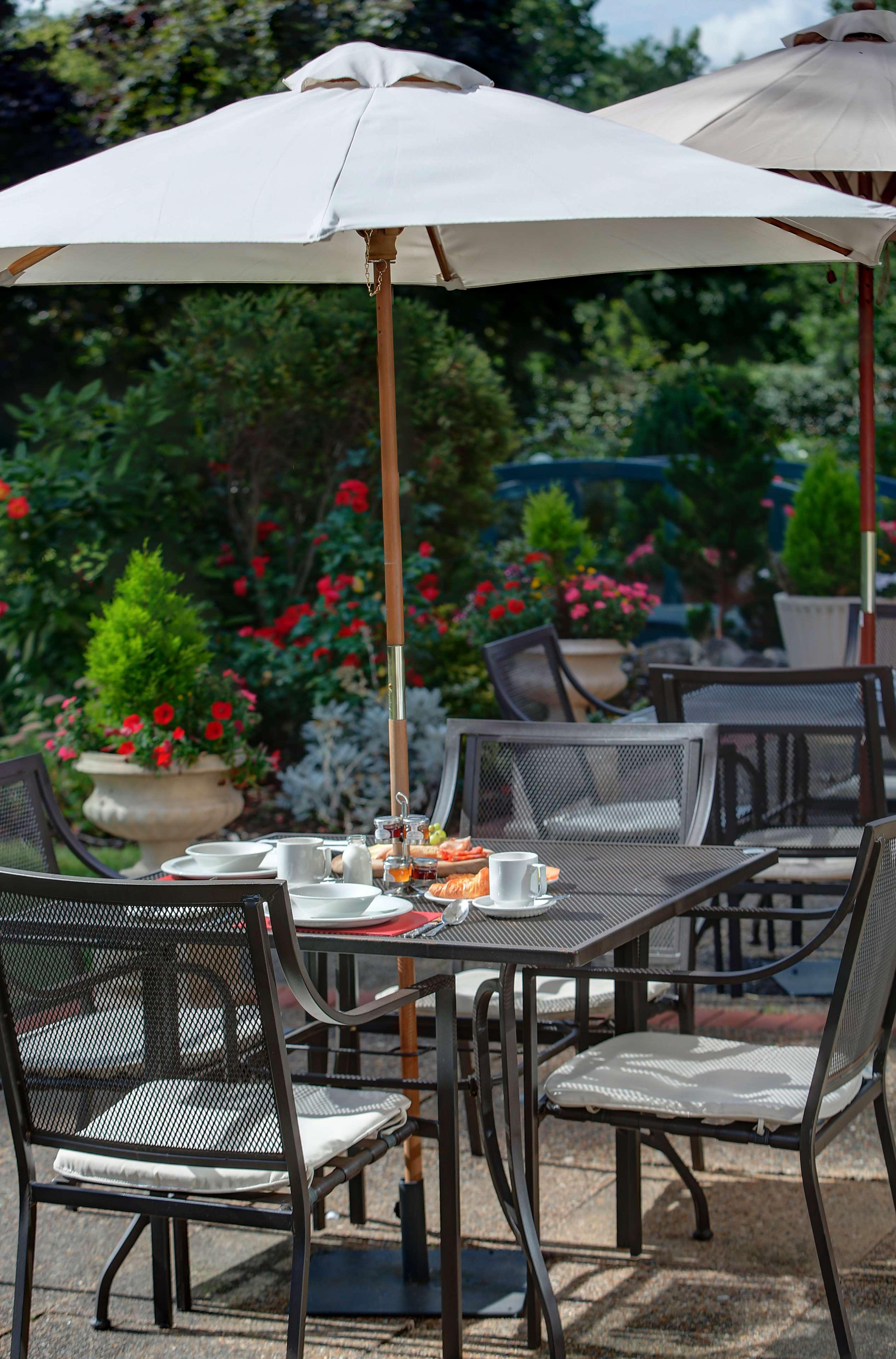 Best Western Homestead Court Hotel เวลลินการ์เดนซิตี ภายนอก รูปภาพ
