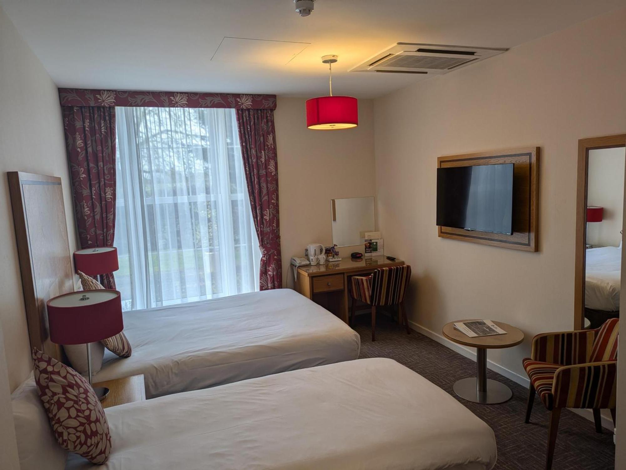 Best Western Homestead Court Hotel เวลลินการ์เดนซิตี ภายนอก รูปภาพ
