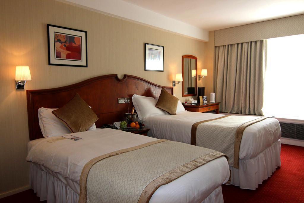 Best Western Homestead Court Hotel เวลลินการ์เดนซิตี ภายนอก รูปภาพ