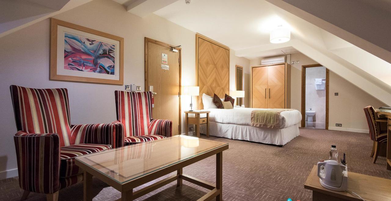 Best Western Homestead Court Hotel เวลลินการ์เดนซิตี ภายนอก รูปภาพ